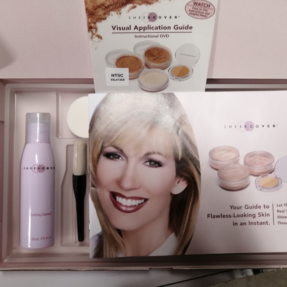 ** LAST ONE*** SHEER COVER MINERAL MAKEUP KIT Medium - Picture 5 of 14